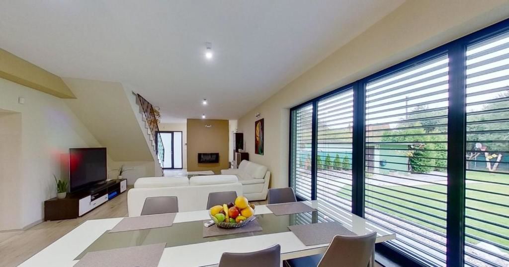 Виллы Spacious villa near the center of Klaipeda Клайпеда-13